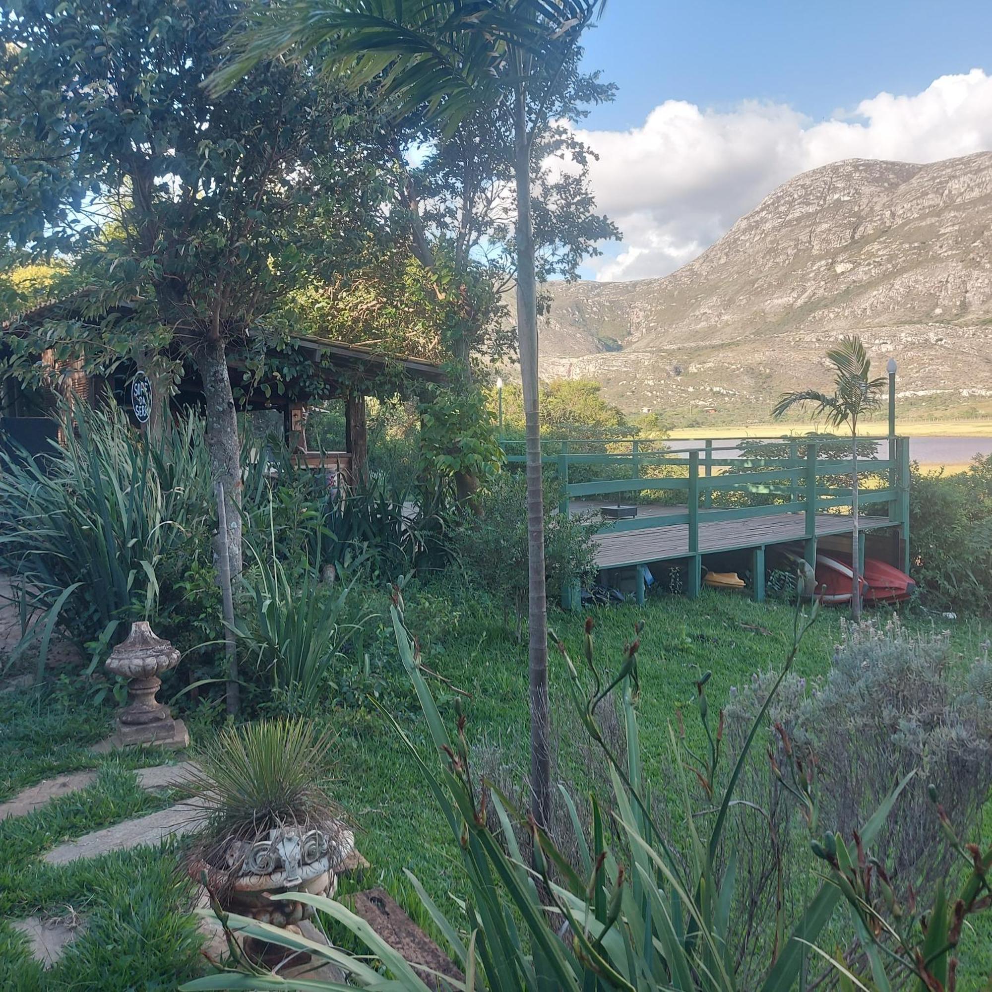 Casas E Apartamentos Da Praia, Lapinha Na Beira Do Lago サンタナ・ド・リアーショ エクステリア 写真