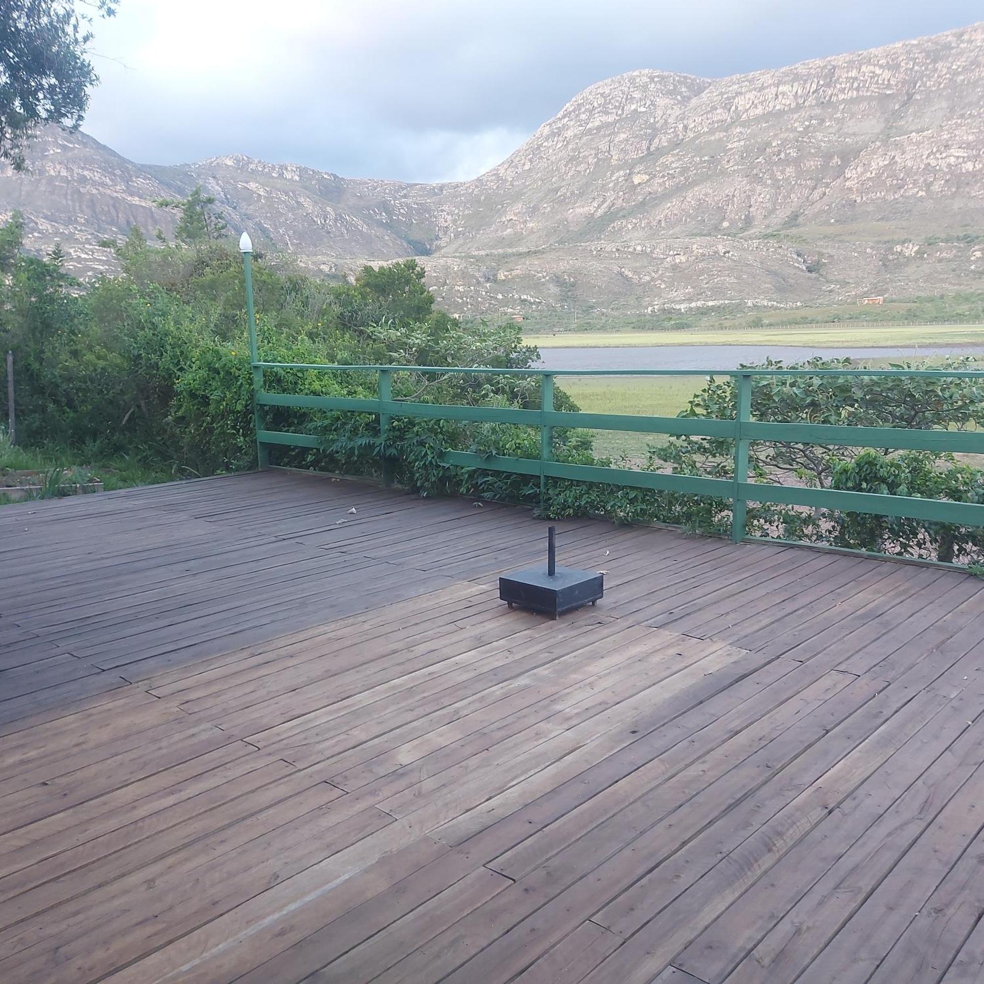 Casas E Apartamentos Da Praia, Lapinha Na Beira Do Lago サンタナ・ド・リアーショ エクステリア 写真